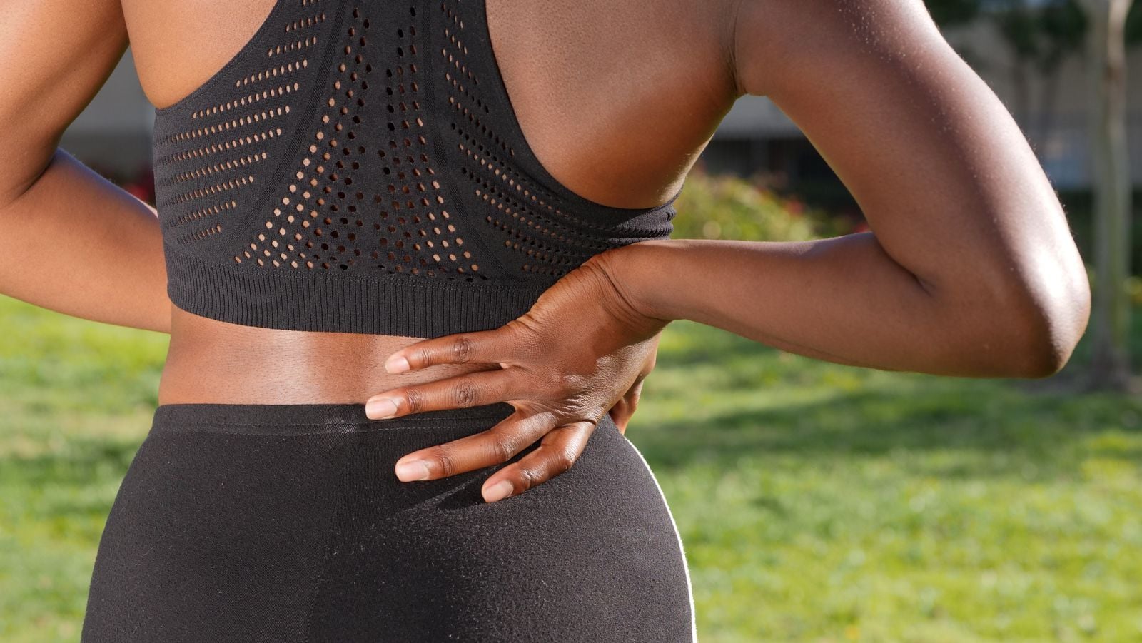 Photo illustrating warning signs that it may be time to see a chiropractor