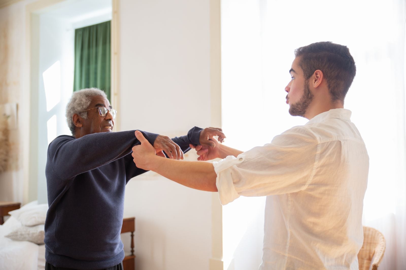 Photo illustrating a stiff, painful shoulder